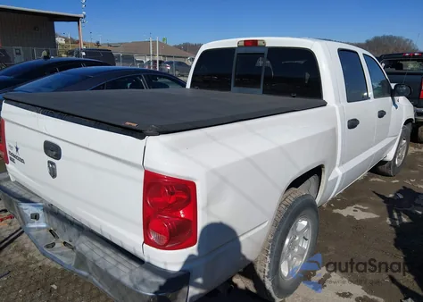 2005 Dodge Dakota Slt z USA, uszkodzony, nr VIN 1D7HE48K85S194814